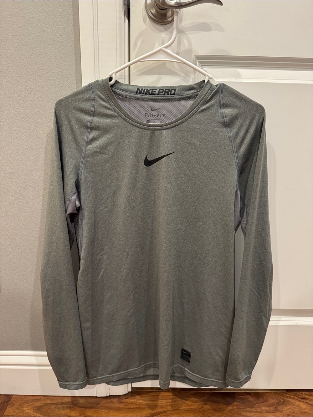 Nike Men’s Long-Sleeve Dri-FIT Shirt